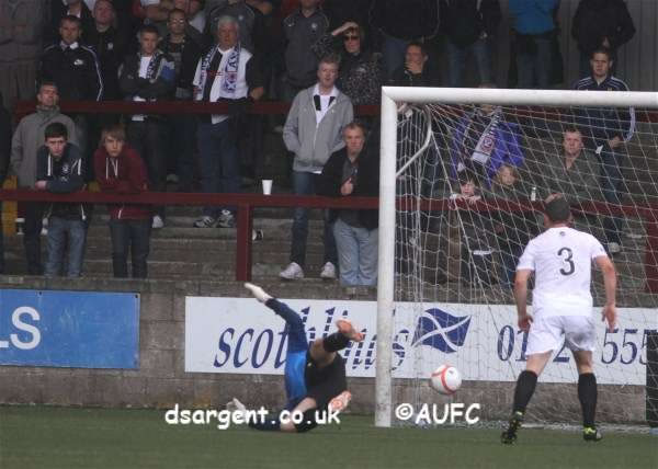 East Stirlingshire 3 Ayr United 1 (Scottish Challenge Cup)